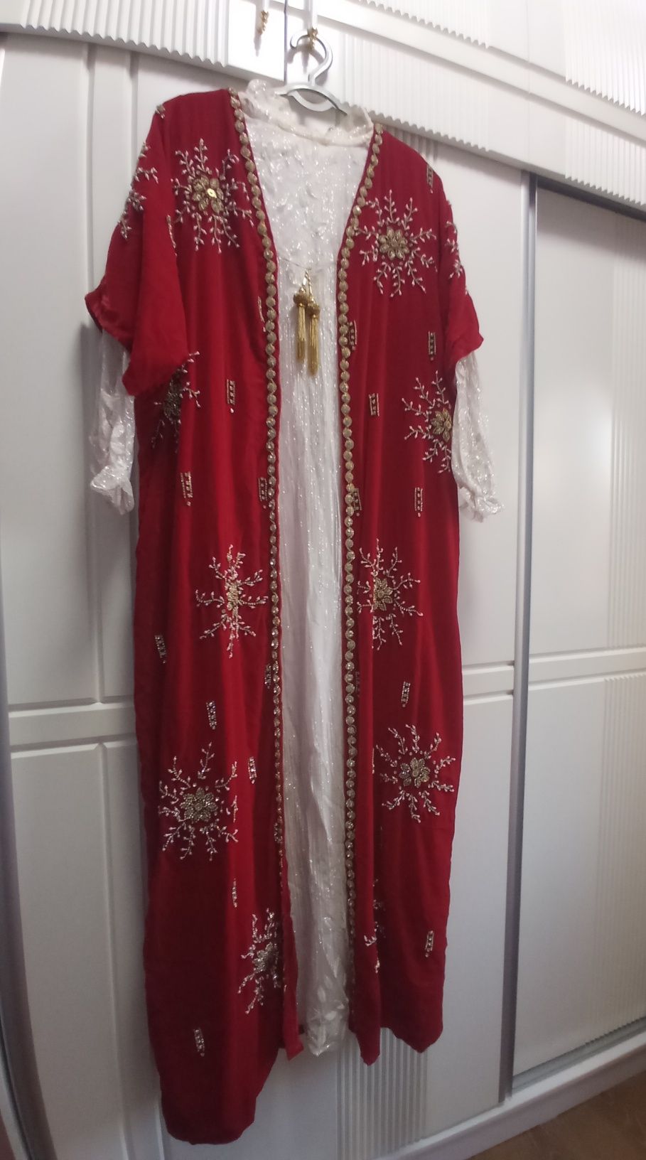 Kuylak abaya sotiladi