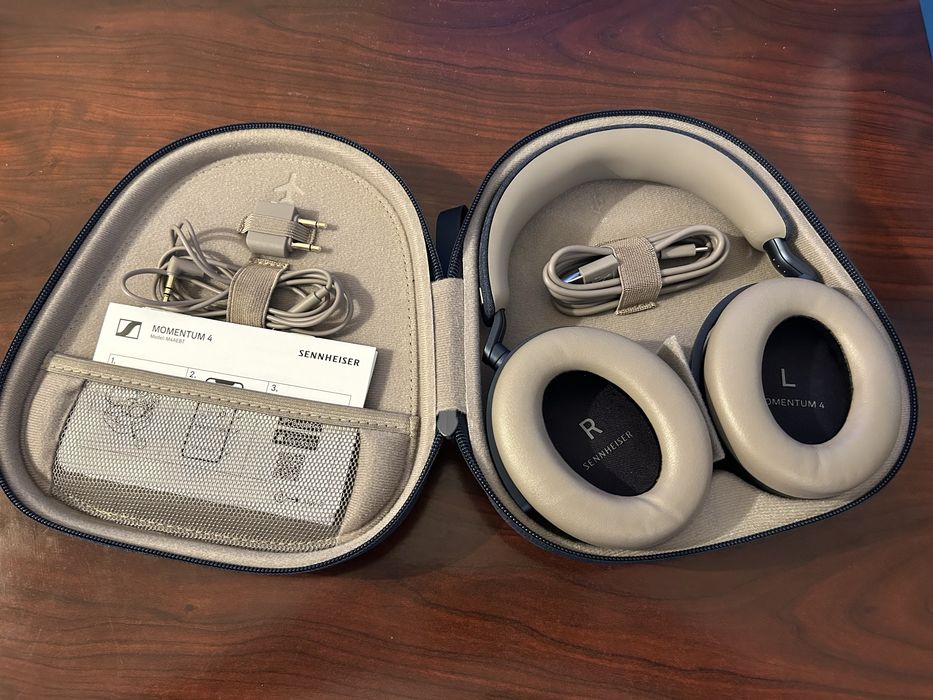 Casti Sennheiser Momentum 4