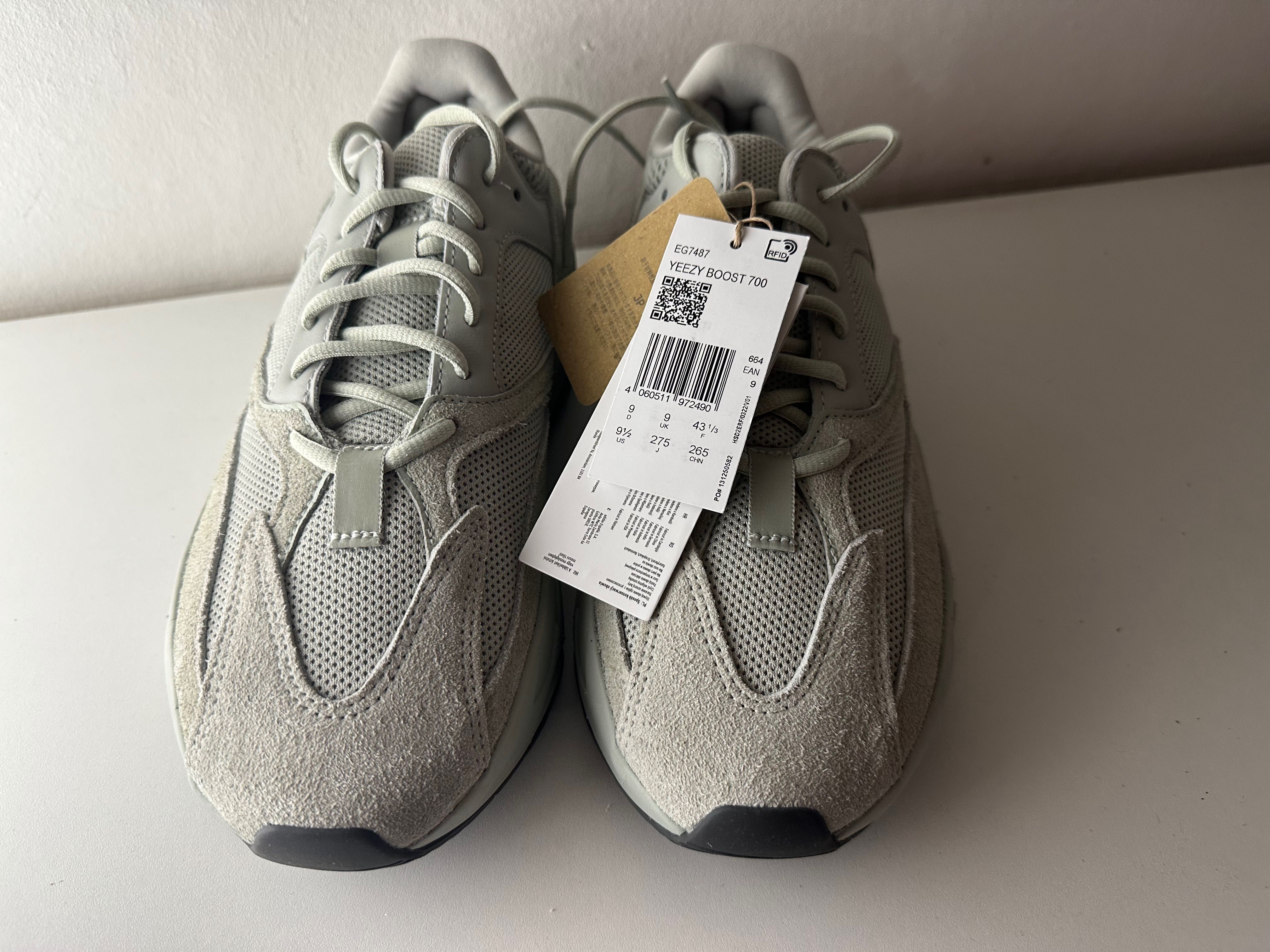 Yeezy 700 Salt  Adidas Original