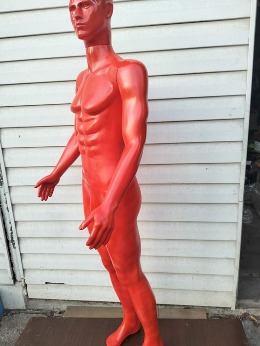 Manequine de calitate cu totul detașabil și ușor de imbracat