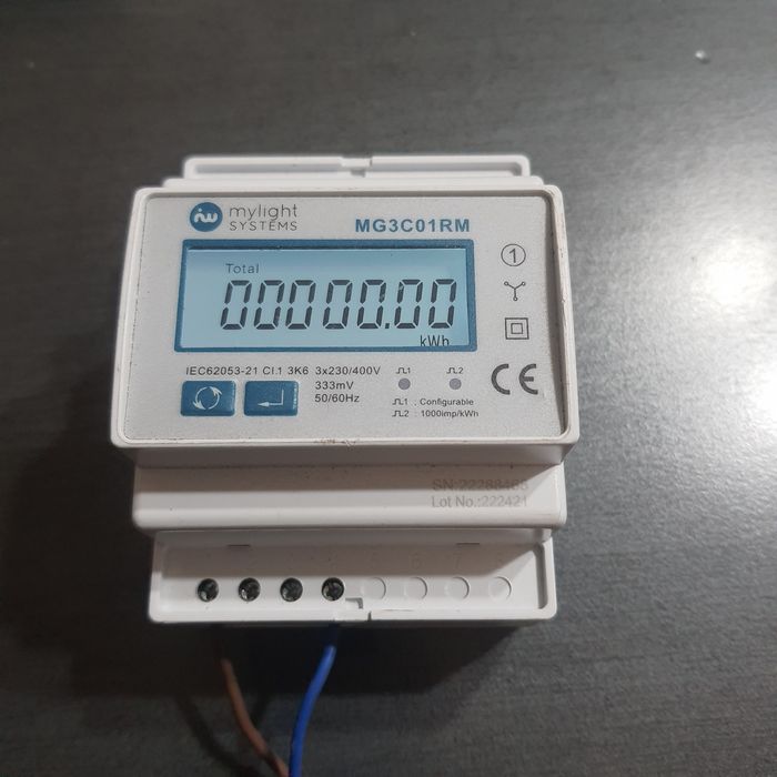 Contor electric trifazic