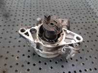Pompa vacuum 1.3 d opel corsa d  fiat 500 doblo panda punto alfa romeo mito  lancia ypsilon  55221036