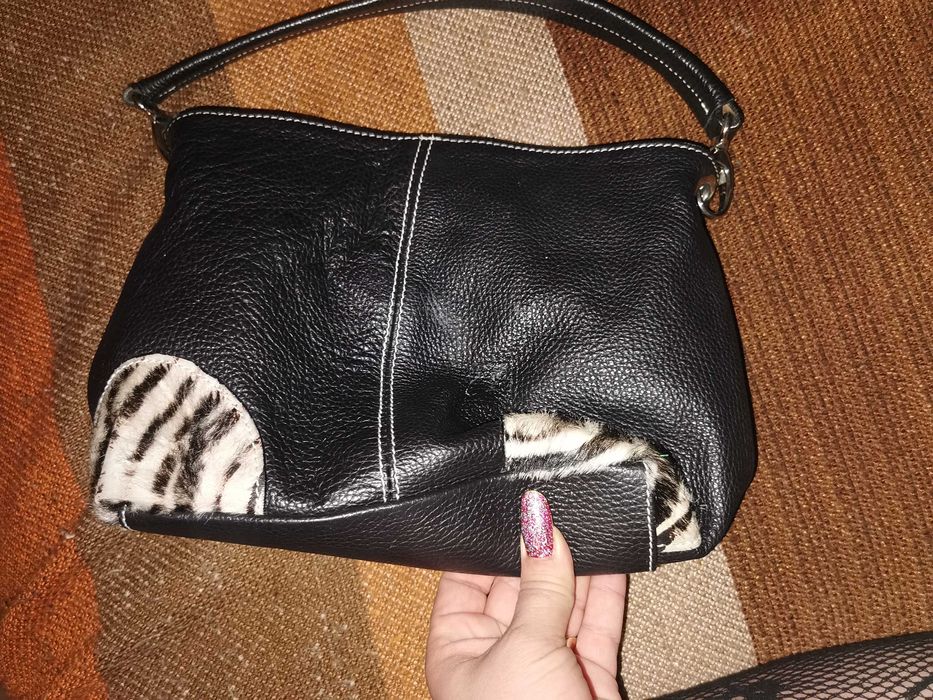 Geanta medie din piele naturala și blana