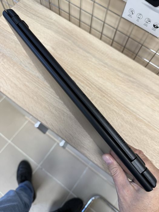 Лаптоп Asus Vivobook X1500E - 15,6”, i5, отличен