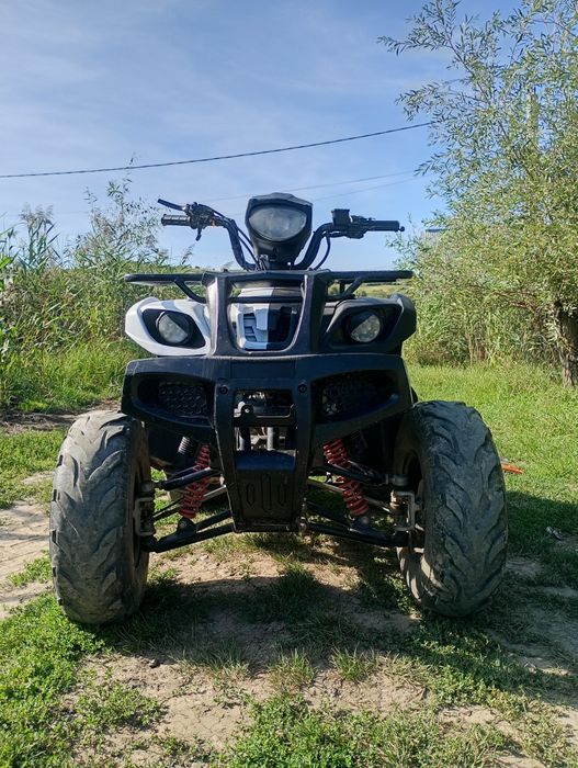 Vând ATV big Hummer