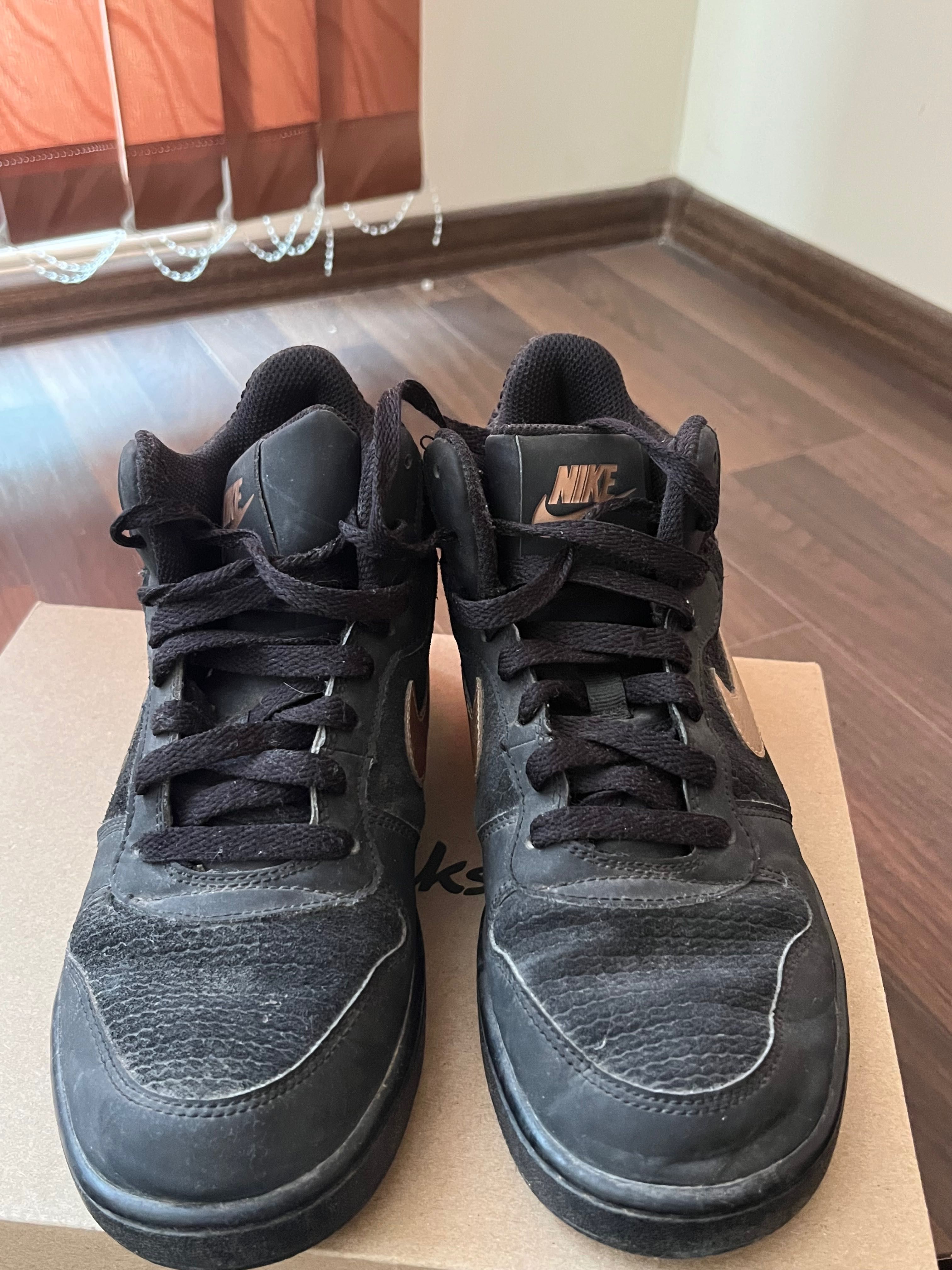 Nike дамски кецове 36,5 номер