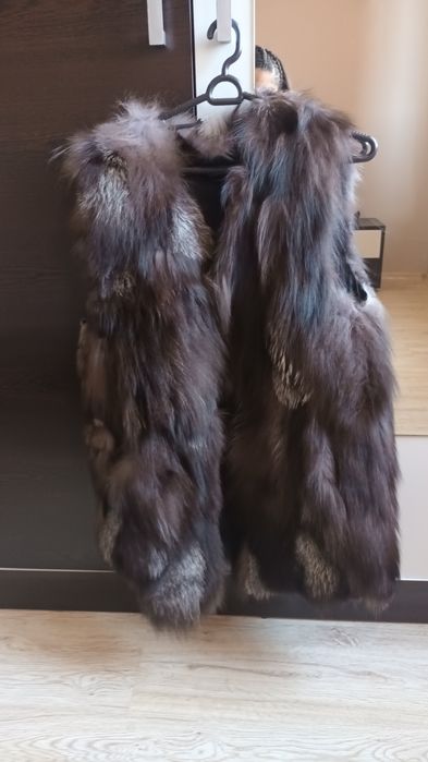 Дамски елек с косъм с размер  има забележки