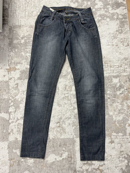 Blugi Lee Cooper și pantaloni office H&M