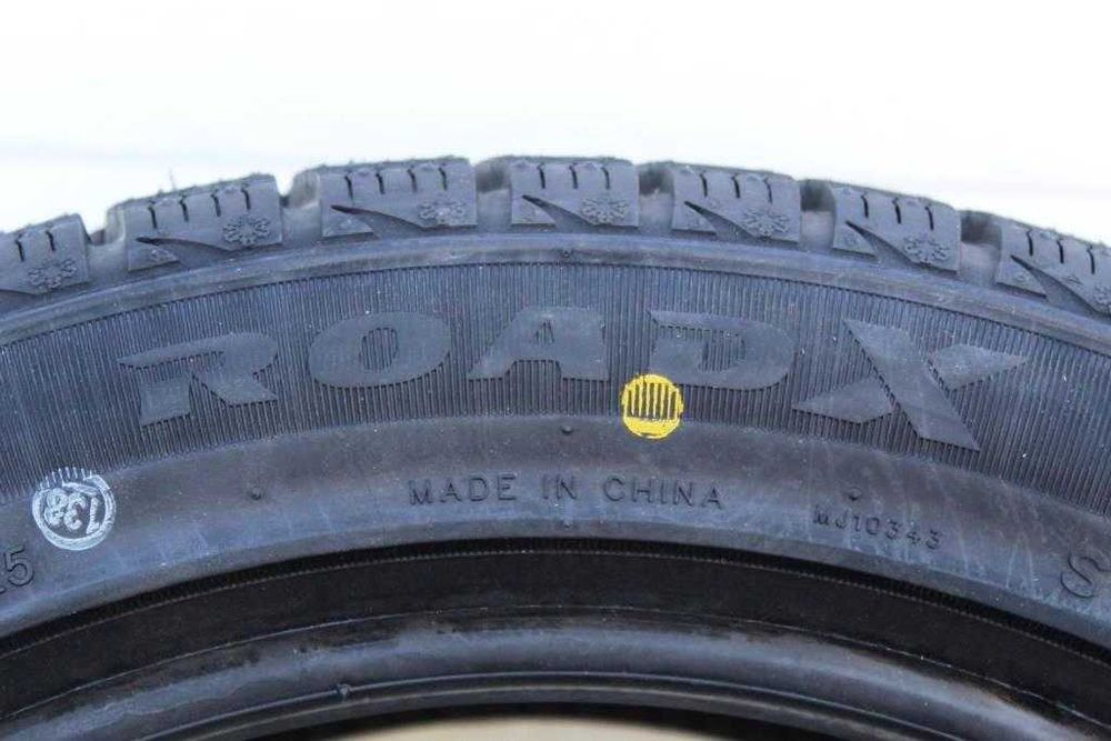 Anvelope iarna noi 225/45 R17 91V, RoadX, DOT 2025