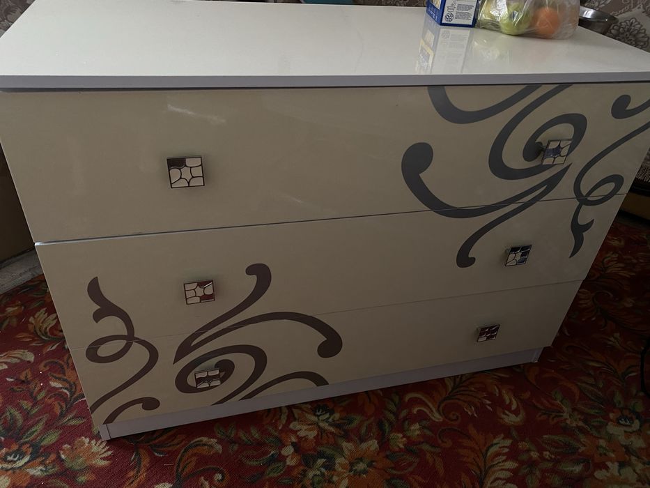 Тумбочка для спальный