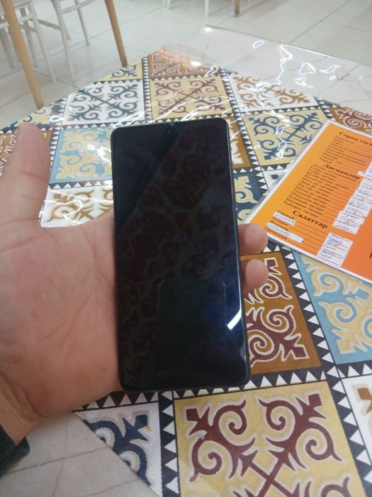 Продам телефон Redmi note 12 Pro +5G 8/256 состояние отличное