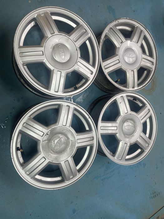 Продам диски на ваз размер 14 есть жизненые коцыки ездить можно