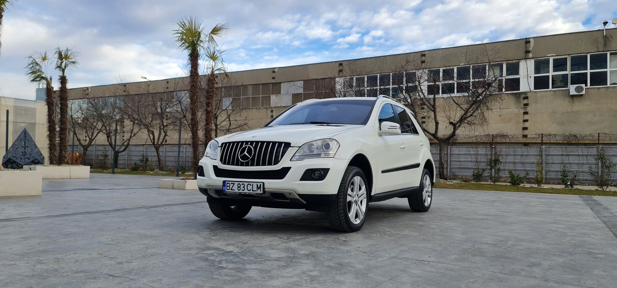 Mercedes ML350 CDI 4Matic - 231 CP, cutie 7G-Tronic.