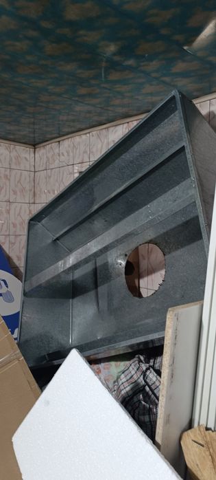 Продам вентиляционый вытяшку