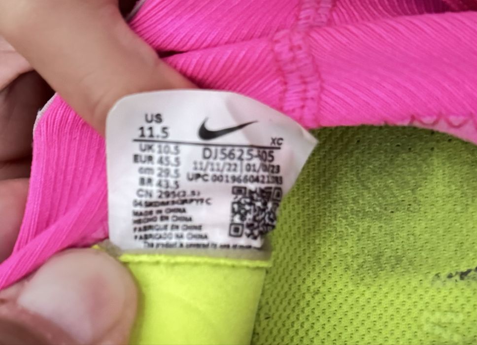 Ghete fotbal Nike Mercurial