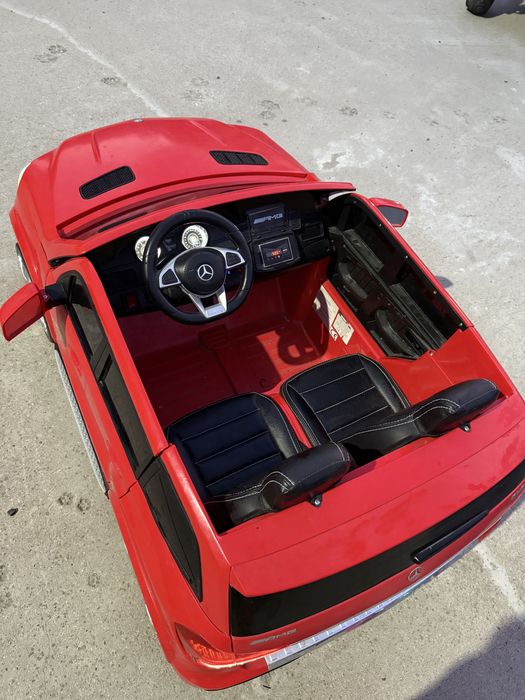 Masinută electrica pentru 2 copii Mercedes GLS63 AMG