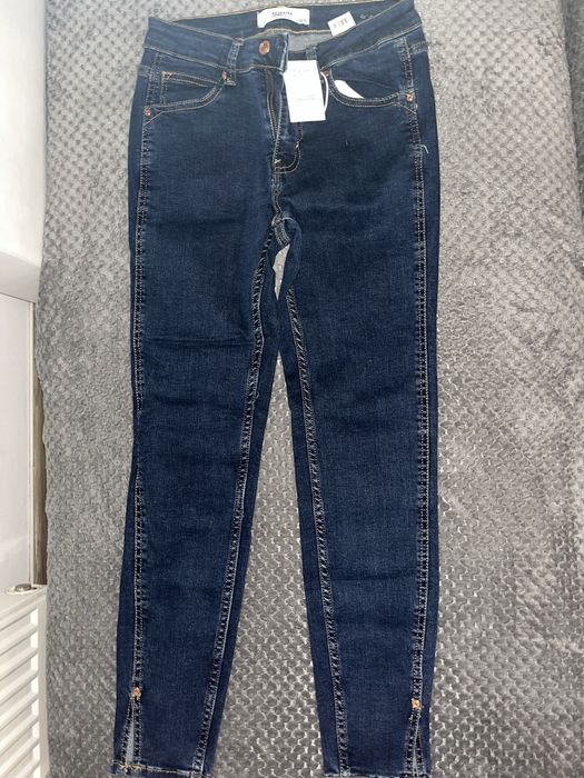 Чисто нови тъмносини дънки на марката Reserve тип молив