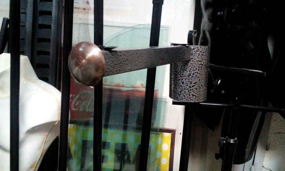 Мъжки торсове и манекени