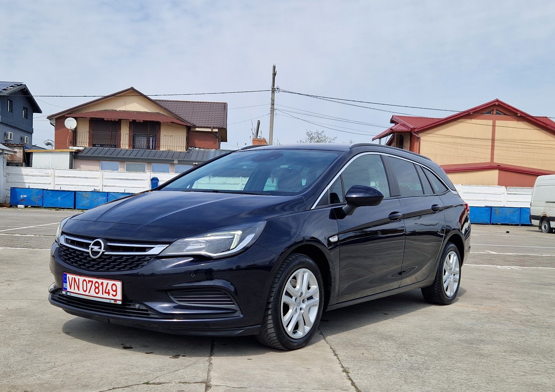 OPEL ASTRA K 2019*1.6 Diesel*Xenon*Led*Navi*AssitLine*Rlink2*Eu6