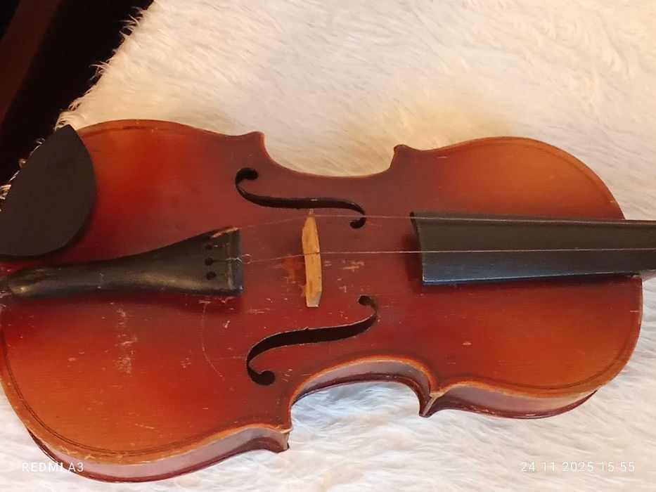 Антична Чешка Цигулка