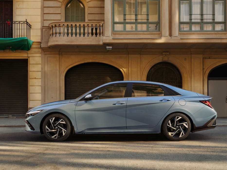 HYUNDAI ELANTRA 6 AT В наличии! Sotuvda mavjud! AVTO KREDİT
