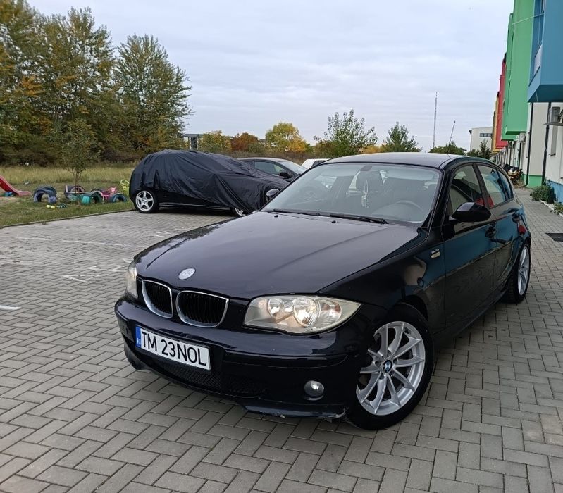 Dezmembrez BMW seria 1 E87