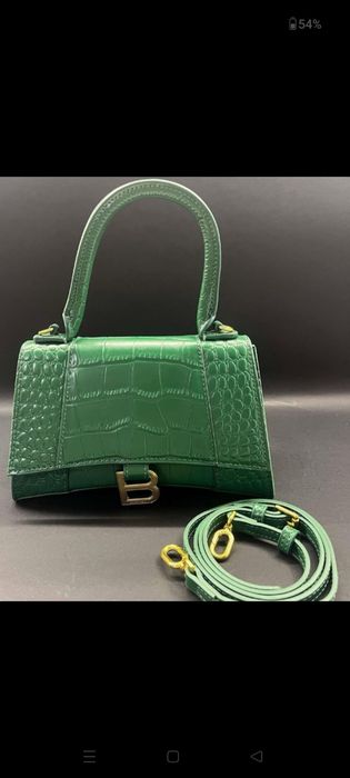 Уникални модели чанти Balenciaga