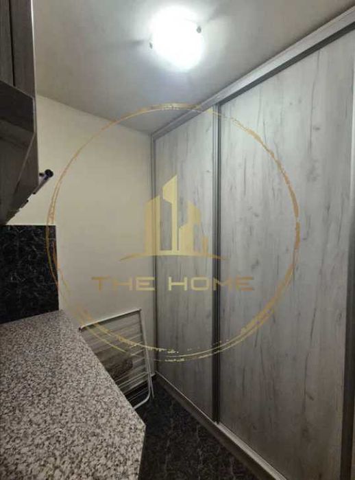 Топ Локация 2 стаен Колхозен Пазар