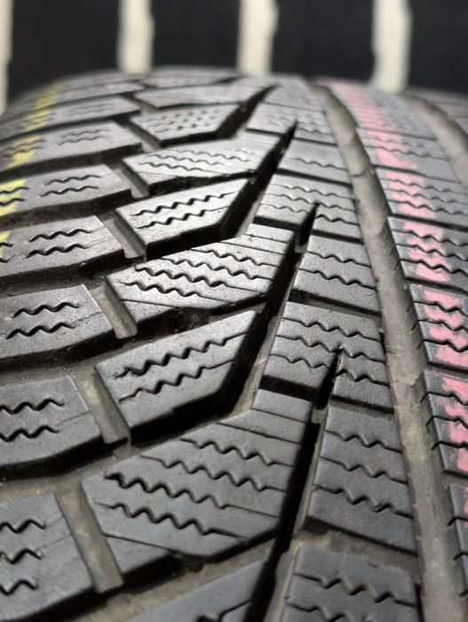 225/60R18 Hankook 6mm iarna in perfecta stare