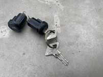 Set butuc butuci yale incuietori usi Dacia 1310 / Papuc / Sport / CN