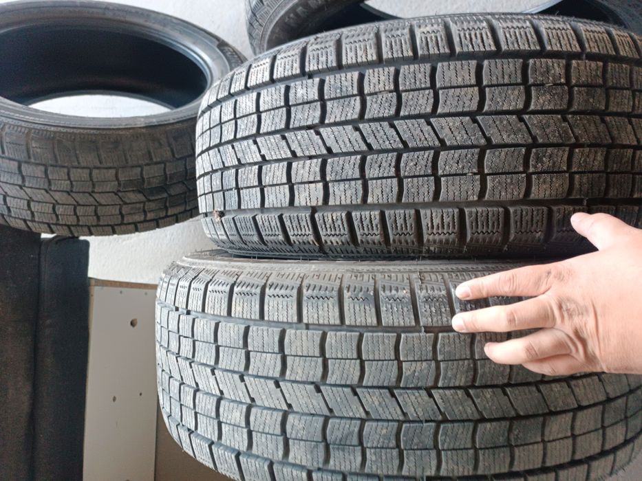 235/55/18 пара зимние