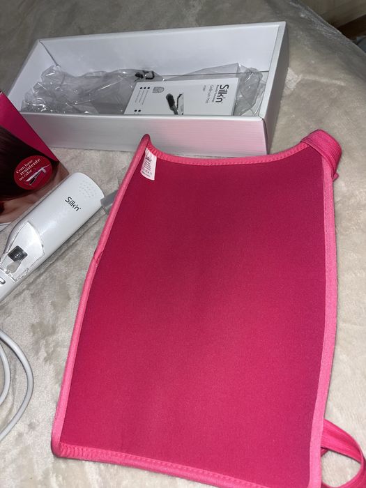 Perie de indreptat parul cu aburi Silk’n