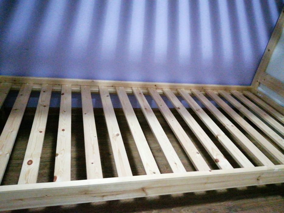 Pătuț etajat pentru 2 copii