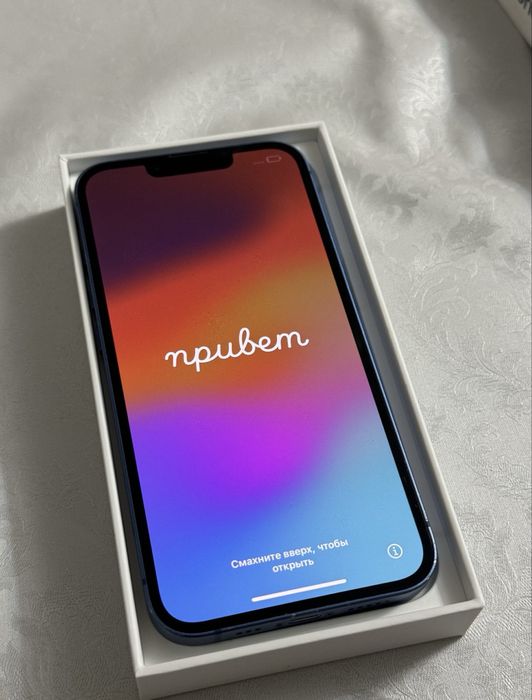 Продам айфон 13 синий