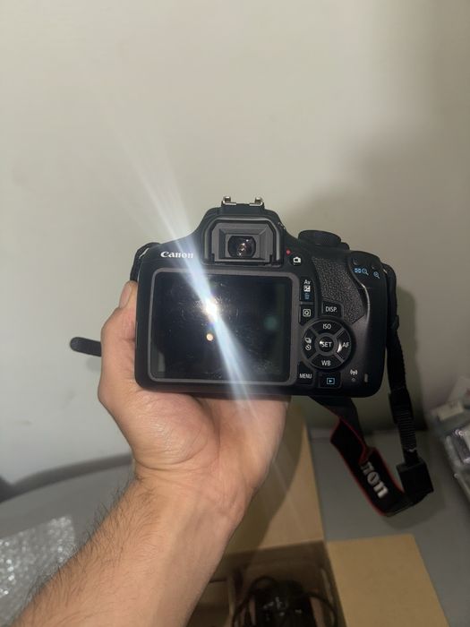 Canon Eos 1300 D Negociabil