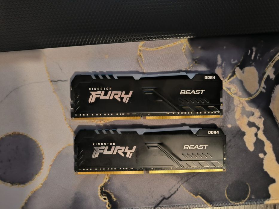 ОЗУ 8+8 гб, 3200 частота, ДДР4, с подсветкой