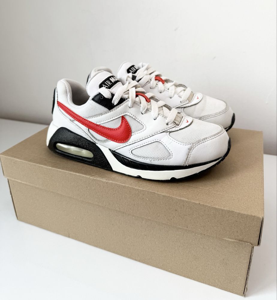 Nike Air Max IVO  (35.5) Маратонки