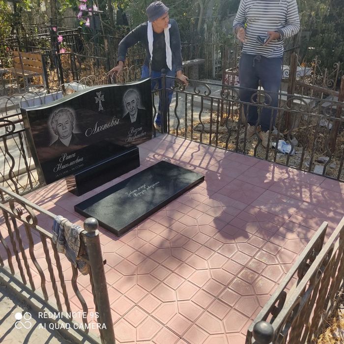 Памятники из гранита чёрного Габбро