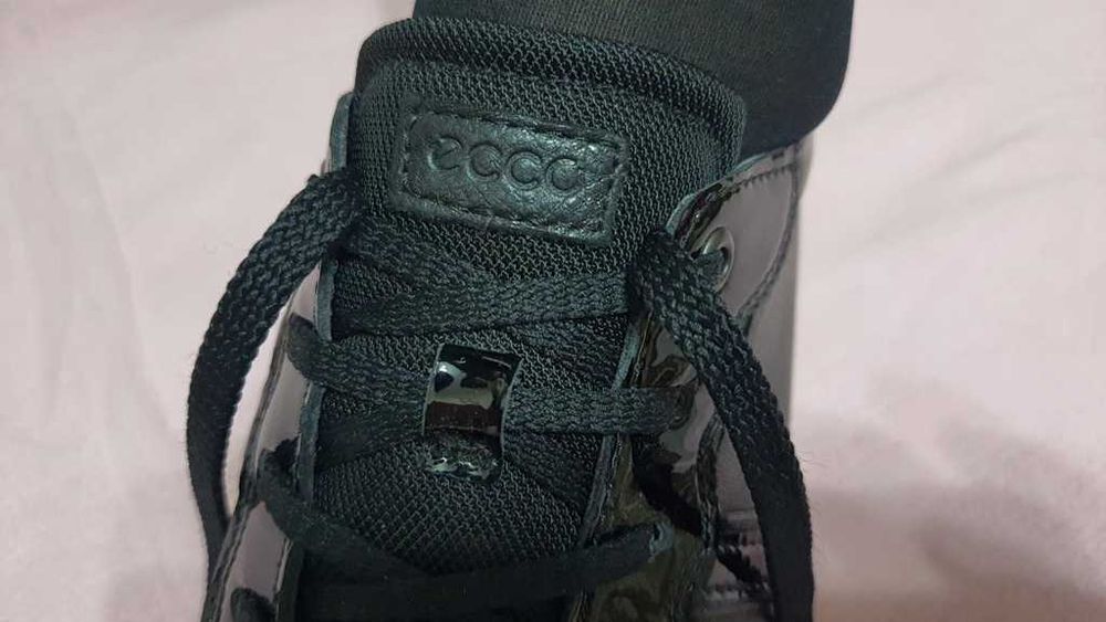 Adidasi trendy piele, de la ECCO marimea 39