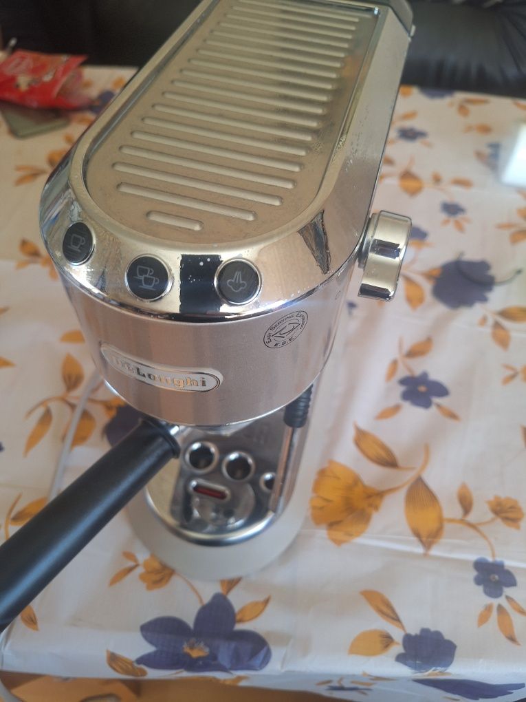 De'Longhi Dedica EC885.GY