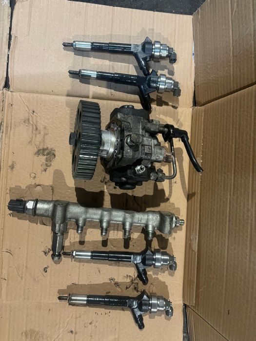 Injectoare 1.7 opel astra j ,DTR 81 KW,pompa,rampa etc