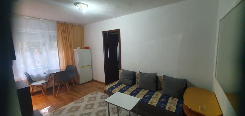 Apartament de vânzare în solidarităț preț 35000euro