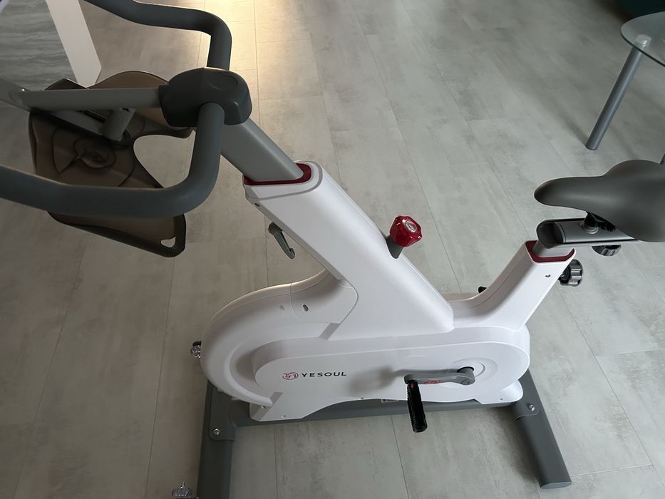 Vand bicicleta spinning smart Yesoul M1