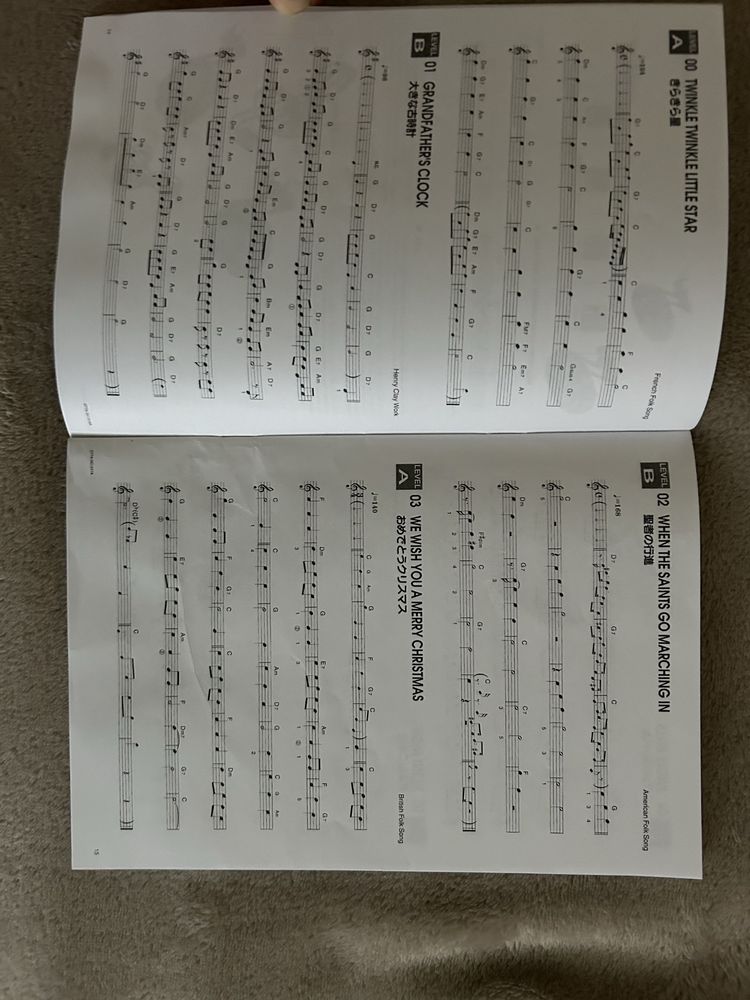 Синтезатор Casio ctk-240 със стойка