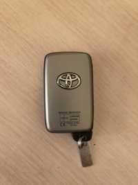 Ключи от Toyota Land Cruiser 200