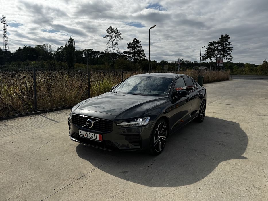 Volvo S60 2021 R design/full led/camera/keyless/distronic/lane/side
