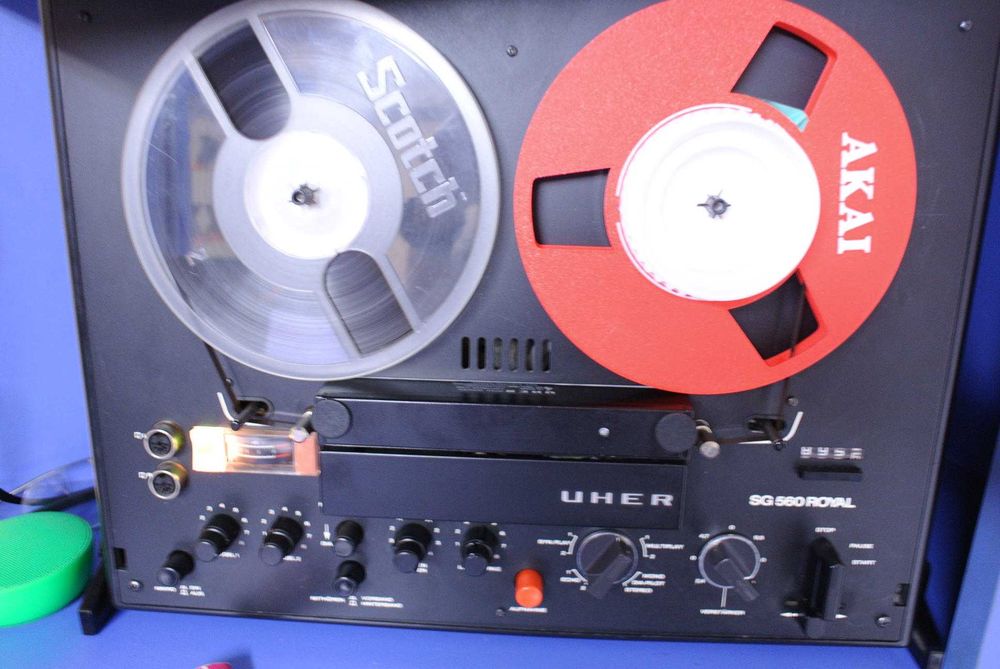 Триглав ролков магнетофон UHER SG560 ROYAL
280 лв.