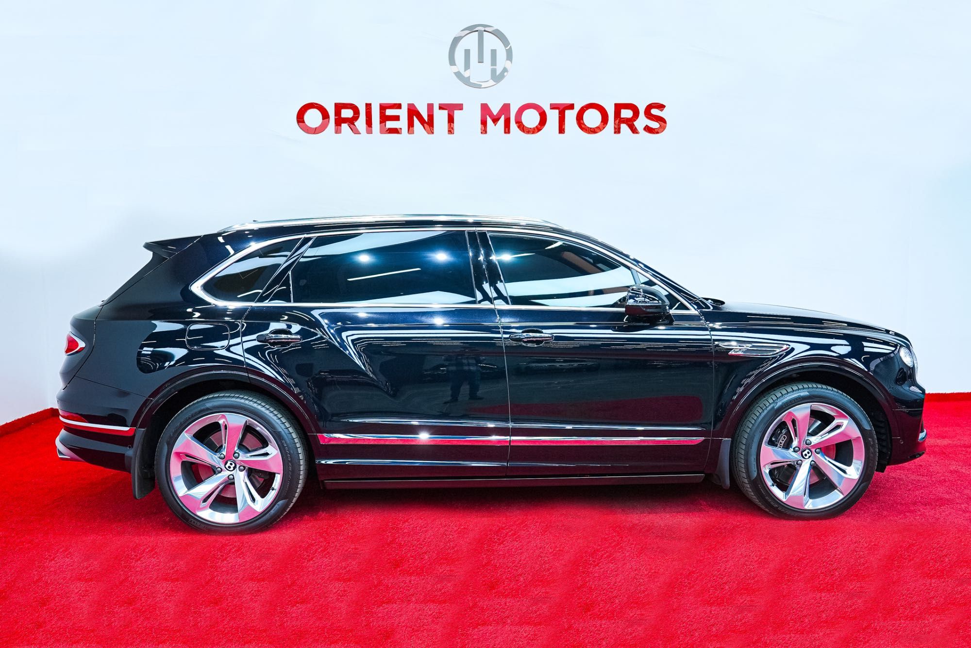 Bentley Bentayga Extended Wheelbase