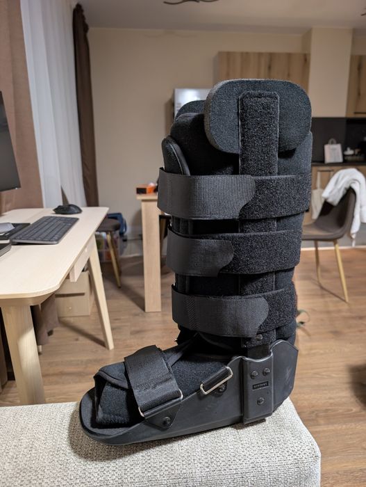 Постоперативна ортеза за подбедрица – Protect Walker Boot XL (46+)