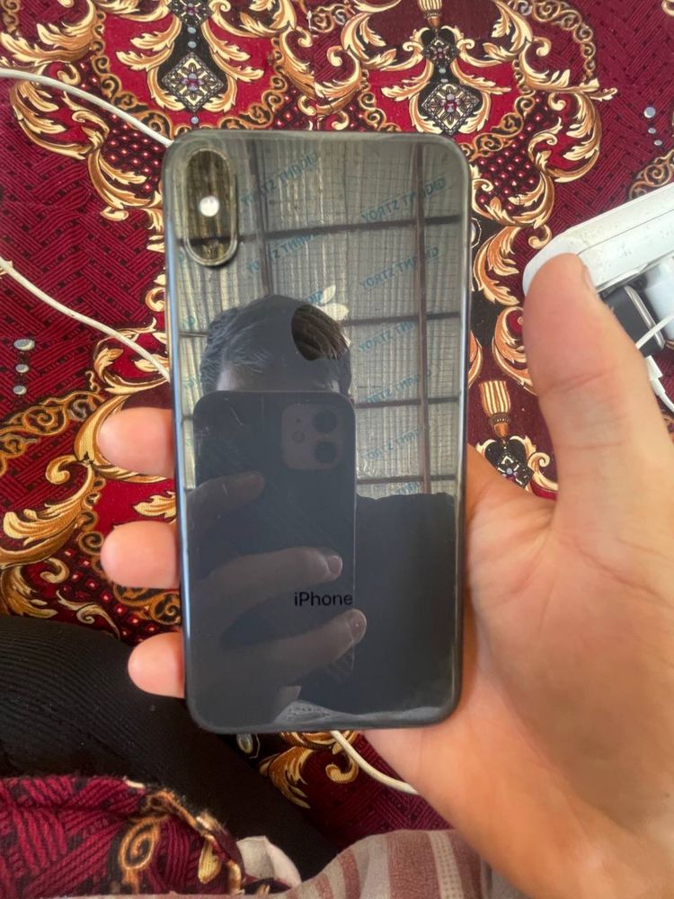 IPHONE XS 64/100 aybi yozlgan